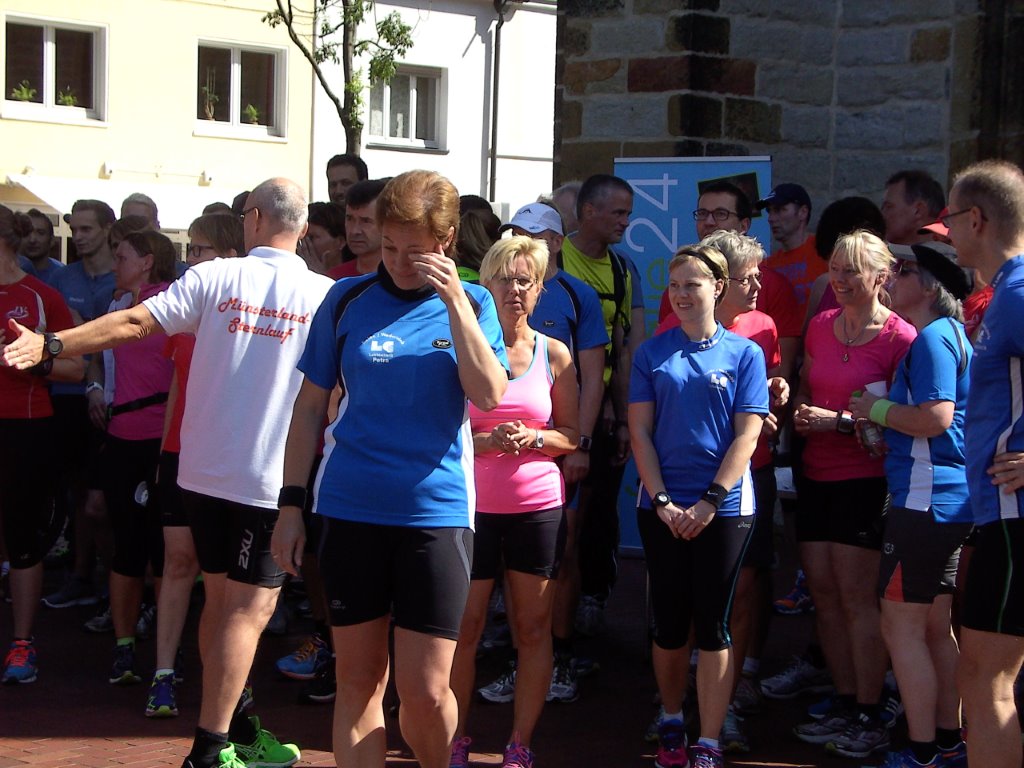 vor dem Start an der Oelder Johanneskirche